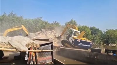 الري تواصل إزالة التعديات على نهر النيل في إطار المشروع القومي لضبط النيل