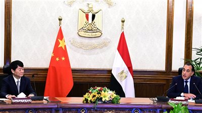 رئيس الوزراء يوجه بتقديم الدعم الكامل للشركات الصينية العاملة في مصر لزيادة الاستثمارات