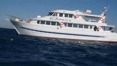 إنقاذ 30 شخصًا بعد شحوط لنش سياحي أثناء رحلة غوص بمرسى علم