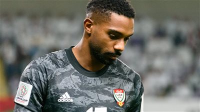 إصابة خالد عيسى تقلق الإمارات قبل انطلاق كأس العرب