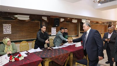 نقيب المحامين يتابع بدء استقبال ملفات المرشحين في انتخابات النقابات الفرعية بالمرحلة الأولى