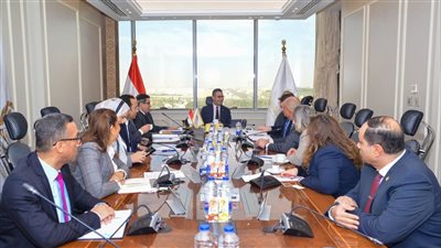 لتطوير البنية التحتية لتخزين الحبوب.. وزير التموين يبحث سبل التعاون مع رئيس شركة بلومبرج