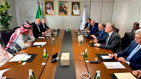 اجتماع وزير البترول