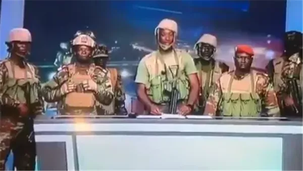 خلف الحدث