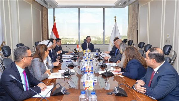 لقاء وزير التموين
